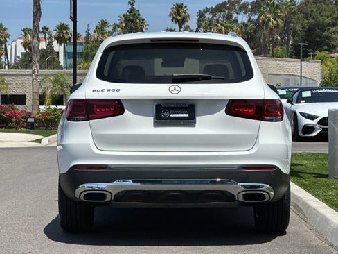 Certified 2022 Mercedes-Benz GLC 300 image 4