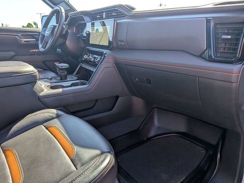 Certified 2025 GMC Sierra 1500 AT4 w/ AT4 Premium Package AWD/4WD image 29