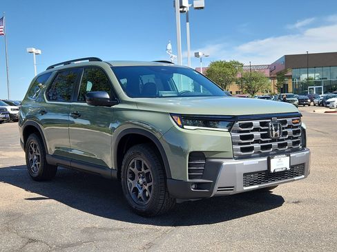 Certified 2026 Honda Pilot TrailSport image 7