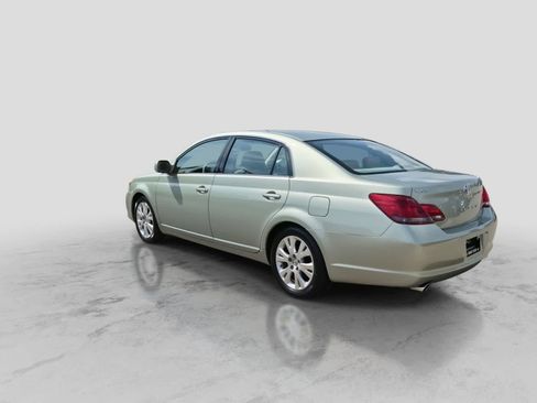 Used 2008 Toyota Avalon XLS FWD image 6