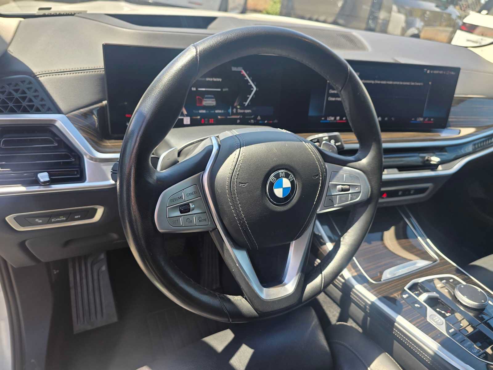 Used 2025 BMW X7 xDrive40i AWD/4WD image 27
