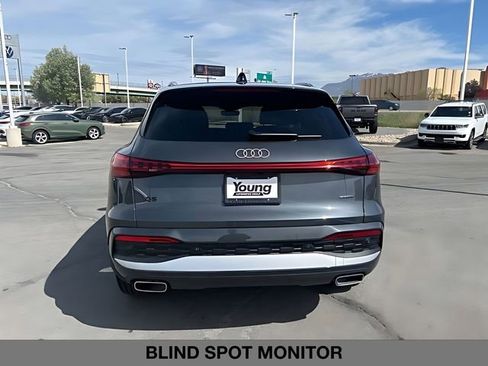 Certified 2025 Audi Q5 Premium w/ Convenience Package AWD/4WD image 4
