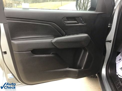 Used 2024 Chevrolet Colorado W/T w/ WT Convenience Package image 22