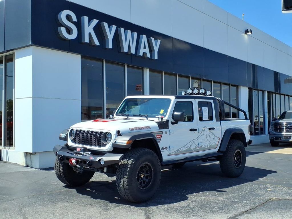 Used 2026 Jeep Gladiator Rubicon w/ Steel Power Dome Hood Package AWD/4WD image 1