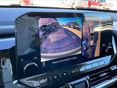 Used 2023 Nissan Pathfinder SL image 22