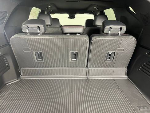 New 2026 Chevrolet Traverse RS w/ LPO, Floor Liner Package image 19