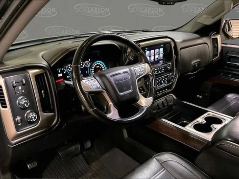 Used 2018 GMC Sierra 1500 Denali w/ Denali Ultimate Package AWD/4WD image 19
