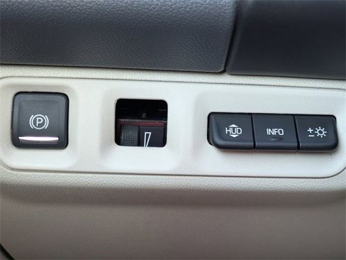 Used 2020 GMC Acadia Denali w/ Technology Package image 27