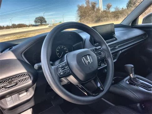 Certified 2025 Honda HR-V LX image 15