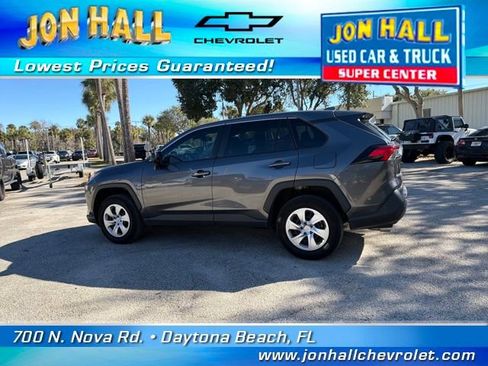 Used 2023 Toyota RAV4 LE image 5