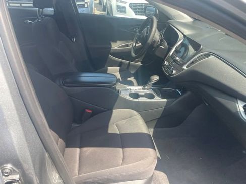 Used 2024 Chevrolet Malibu LT FWD image 17