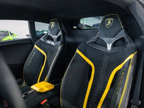 Used 2023 Lamborghini Huracan Tecnica image 26