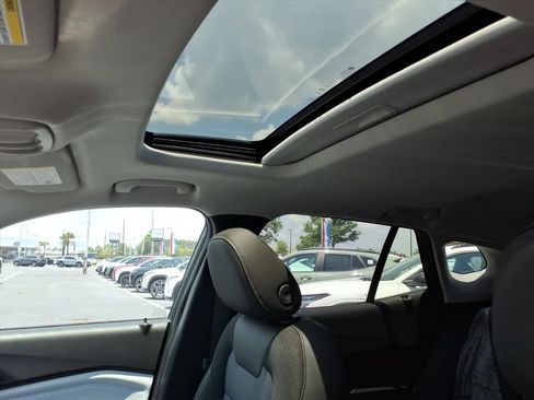 New 2026 Chevrolet Trax LT w/ Sunroof Package FWD image 11