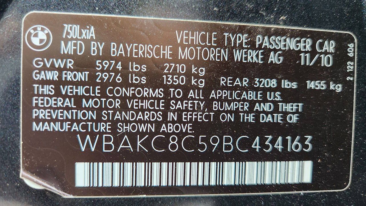 Used 2011 BMW 750Li xDrive AWD/4WD image 51