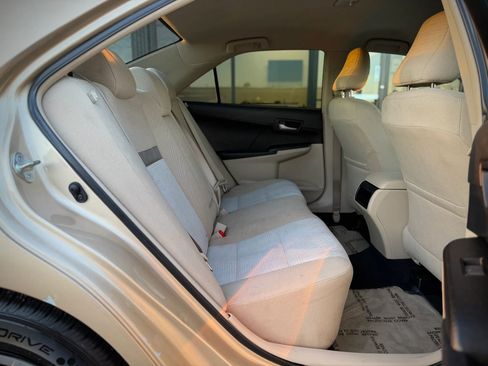 Used 2012 Toyota Camry LE image 15