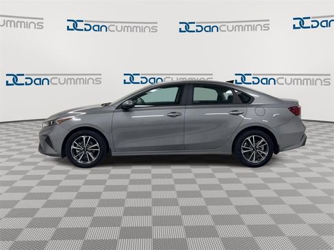 Used 2024 Kia Forte LXS w/ LXS Technology Package image 5