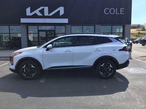 New 2026 Kia Sportage EX image 3