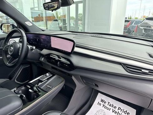 Used 2026 Buick Enclave Avenir w/ Super Cruise Package AWD/4WD image 23