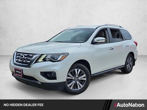 Used 2019 Nissan Pathfinder SV FWD image 1