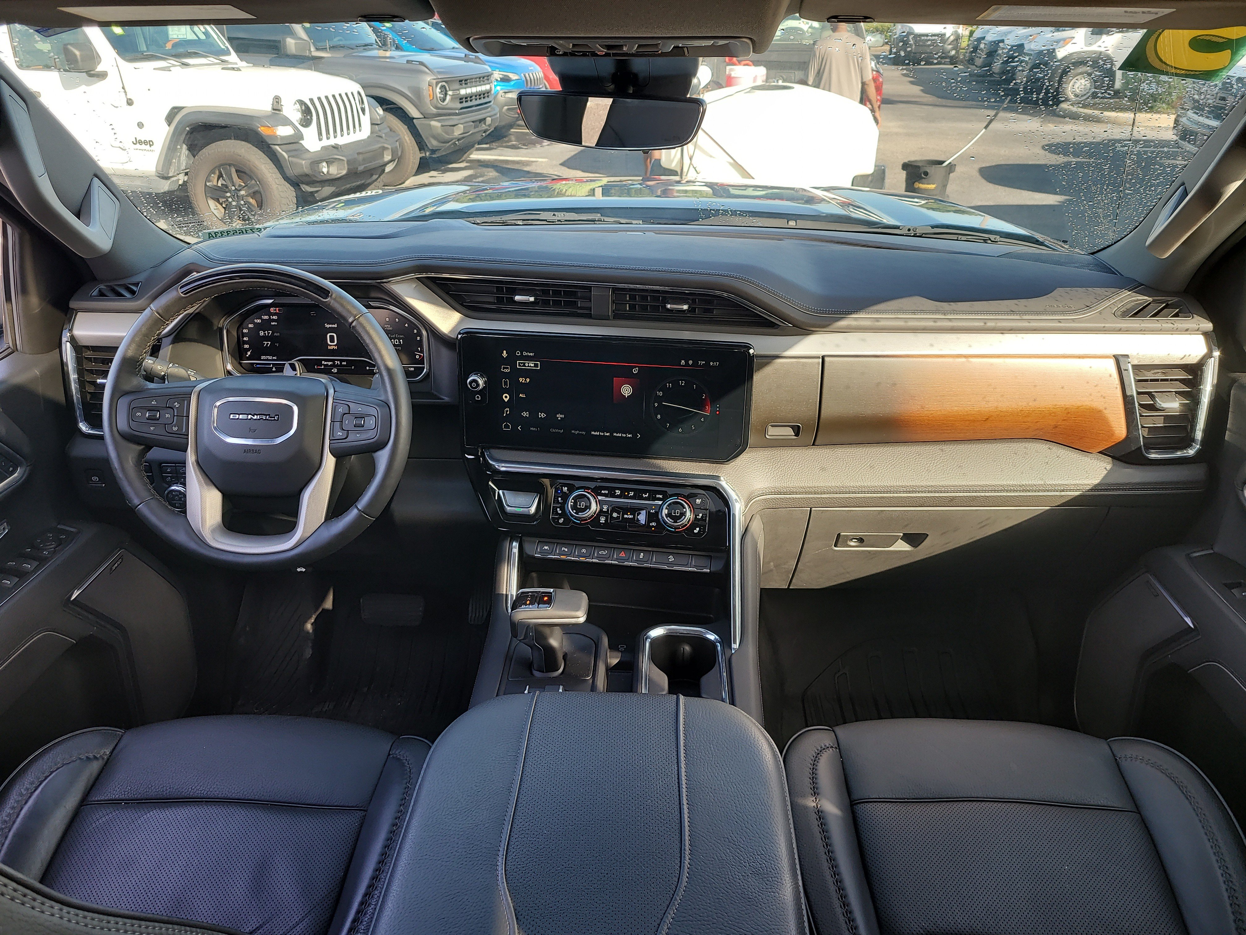 Used 2025 GMC Sierra 1500 Denali AWD/4WD image 15