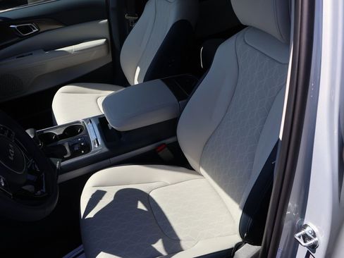 New 2026 Kia Carnival SX FWD image 20