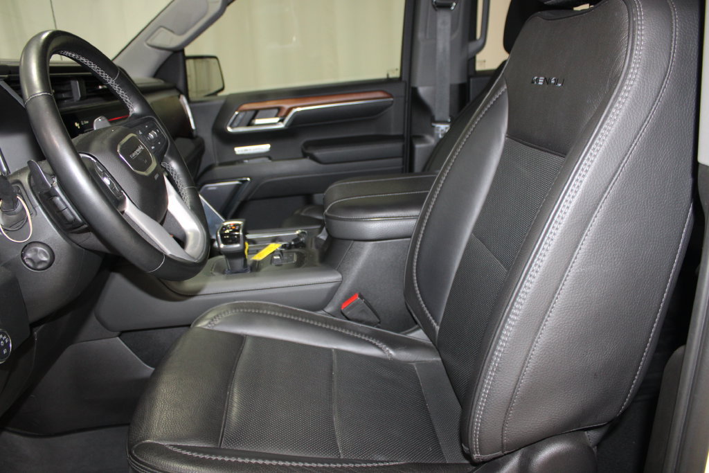 Used 2023 GMC Sierra 1500 Denali AWD/4WD image 21