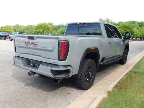 Certified 2024 GMC Sierra 2500 AT4 w/ AT4 Premium Plus Package AWD/4WD image 4