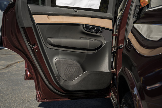 New 2027 Volvo XC90 B6 Plus AWD/4WD image 39