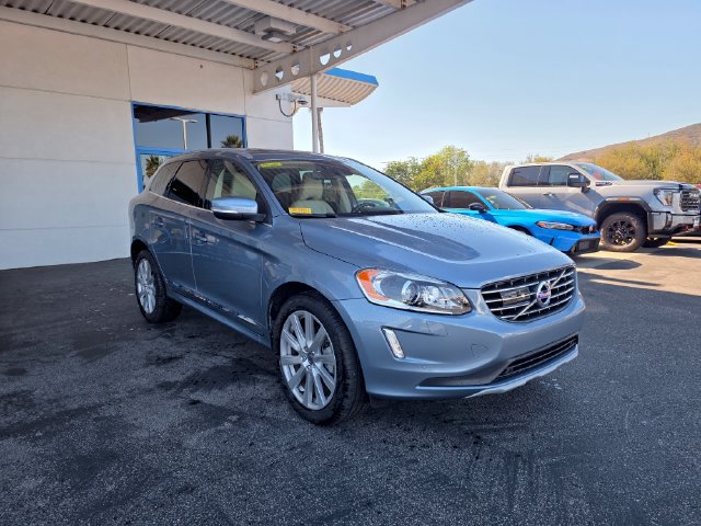 Used 2017 Volvo XC60 T5 Inscription w/ Advanced Package AWD/4WD image 3
