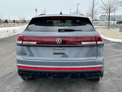 New 2026 Volkswagen Atlas Cross Sport SEL R-Line image 5