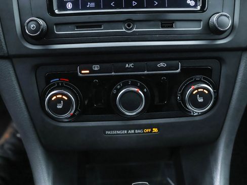 Used 2013 Volkswagen GTI Autobahn image 13