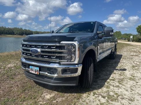 Used 2023 Ford F350 Lariat w/ Lariat Ultimate Package image 2