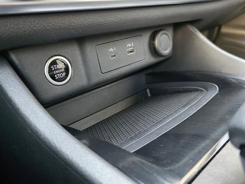 Used 2023 Nissan Rogue SV FWD image 20