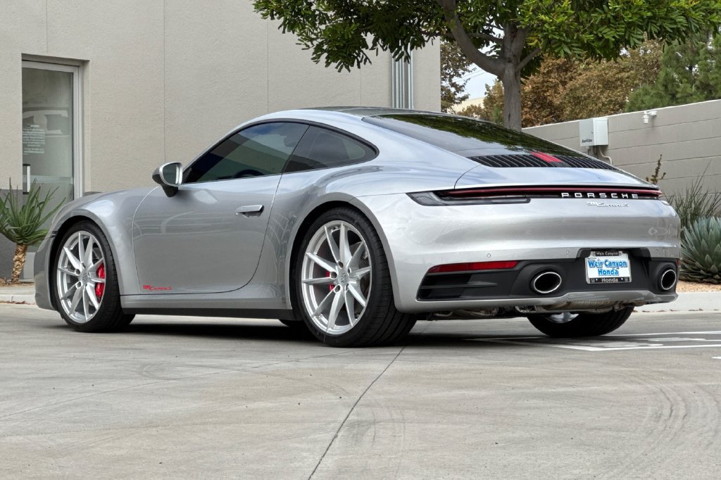 Used 2024 Porsche 911 Carrera S RWD image 8