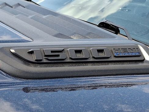 Used 2023 RAM 1500 Laramie AWD/4WD image 34