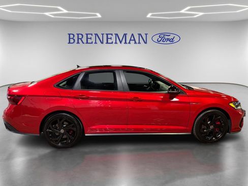 Used 2023 Volkswagen Jetta GLI Autobahn image 4