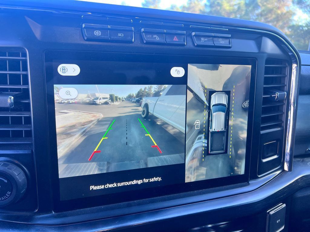 Used 2023 Ford F350 Lariat w/ Lariat Ultimate Package AWD/4WD image 6