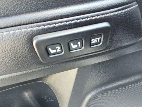 Used 2017 Toyota 4Runner 4WD image 19
