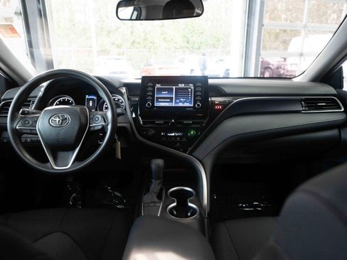 Used 2024 Toyota Camry LE image 20