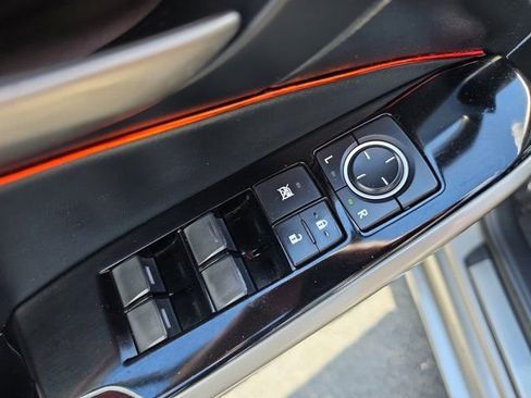Used 2017 Lexus IS 200t RWD image 16