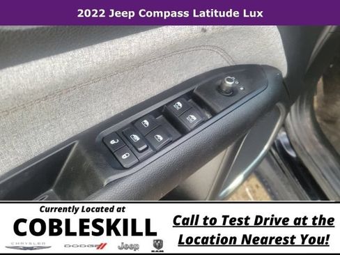 Used 2022 Jeep Compass Latitude AWD/4WD image 10
