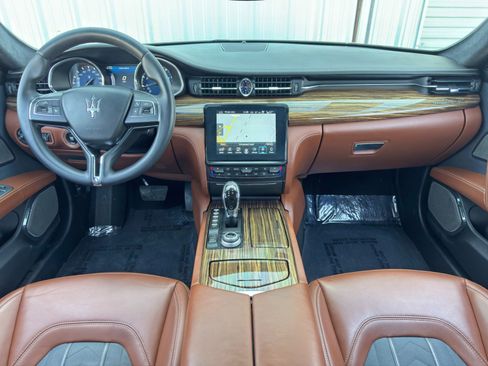 Used 2017 Maserati Quattroporte S GranLusso image 12