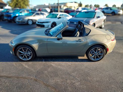 Used 2023 MAZDA MX-5 Miata Grand Touring w/ Weather Package image 49