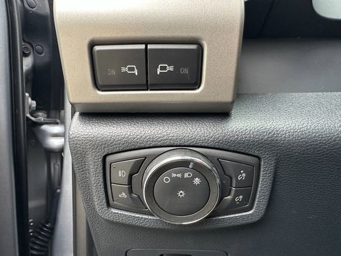 Used 2022 Ford F250 Lariat w/ Tremor Off-Road Package image 32