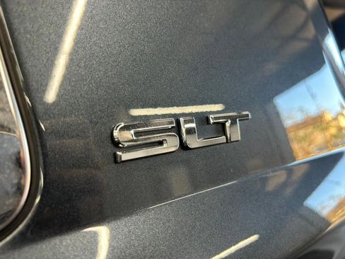 Used 2019 GMC Yukon XL SLT w/ Open Road Package AWD/4WD image 15