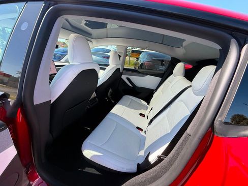 Used 2026 Tesla Model Y Long Range image 21