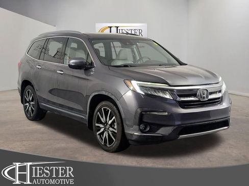 Used 2019 Honda Pilot Touring image 1