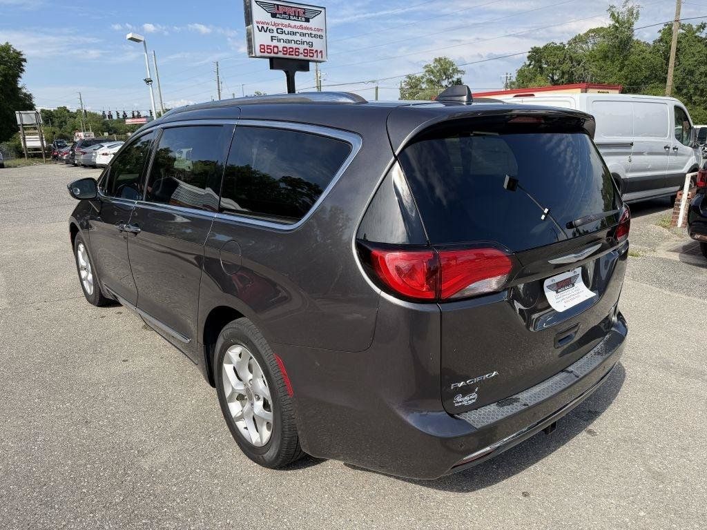 Used 2020 Chrysler Pacifica Limited FWD image 7