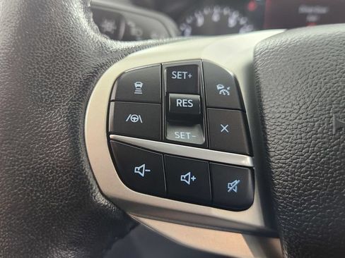 Used 2022 Ford Explorer Limited w/ Equipment Group 301A AWD/4WD image 24
