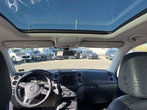 Used 2017 Volkswagen Tiguan Wolfsburg Edition AWD/4WD image 39
